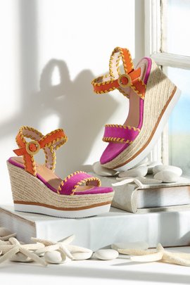 Caly Wedges