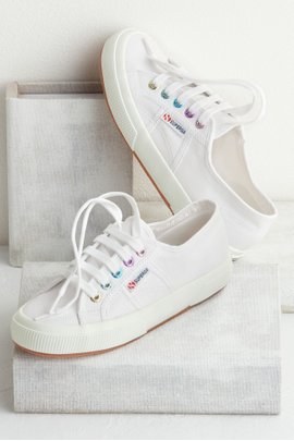 Colorful Eyelet Sneaker