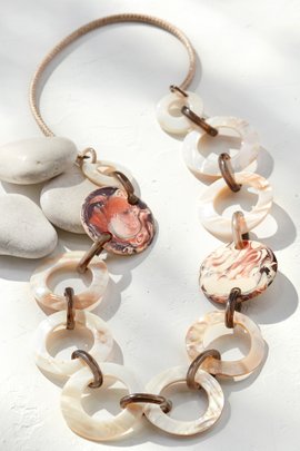 Marbled Shell Link Necklace
