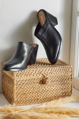 Diba True Novella Mule