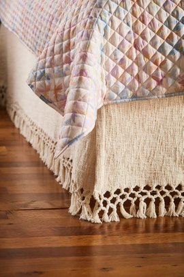 Details about   Soft Surroundings Raw Silk Woven Bedskirt Natural Queen 