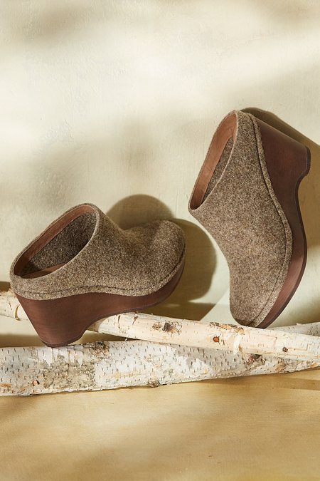 wedge clogs