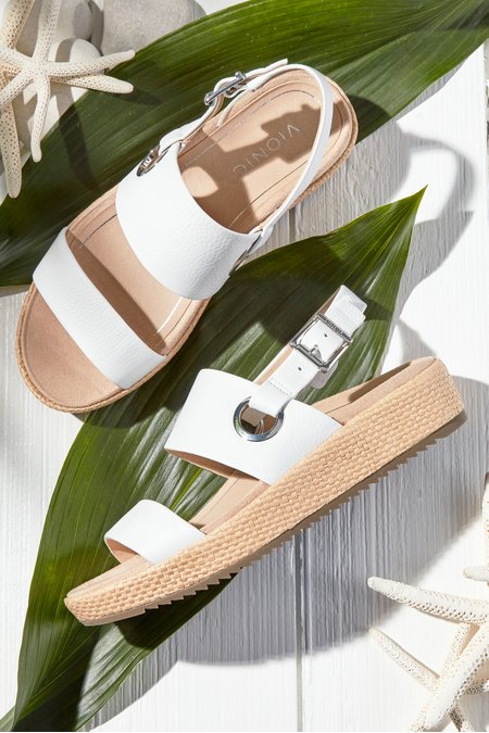 vionic leather sandals