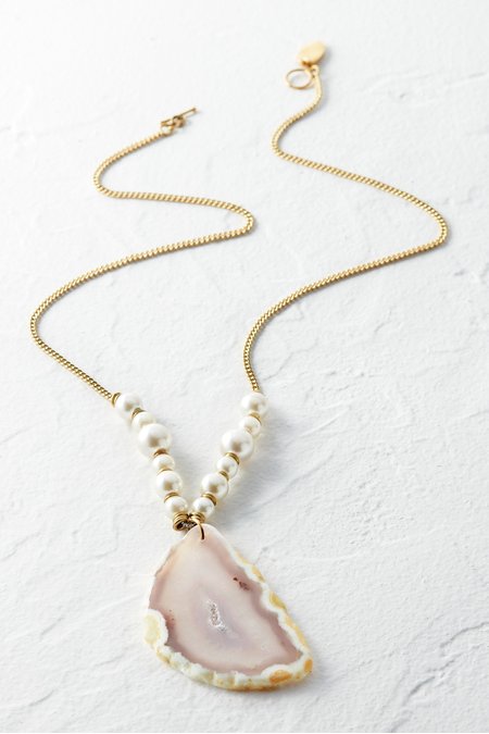 Agate Pearl Necklace