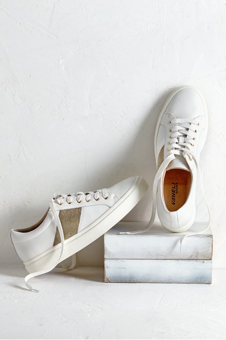 Vaneli Yavin Chain Sneaker