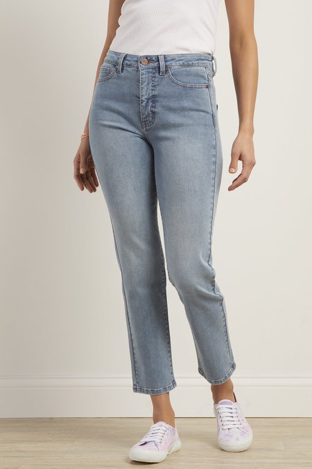 The Ultimate Straight Cropped Jeans