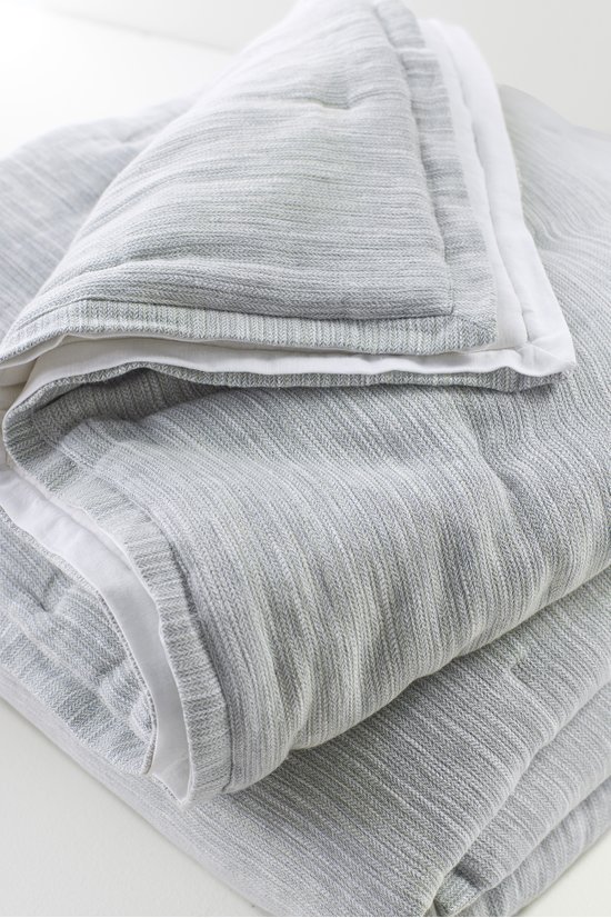 Evie Textured Comforter